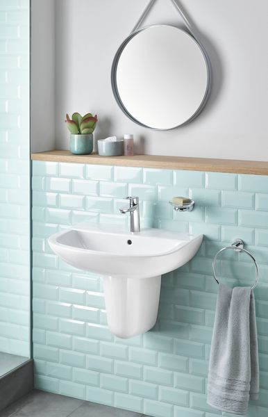 Смеситель для раковины M-размера Grohe BauLoop (23762000) 23762000 фото