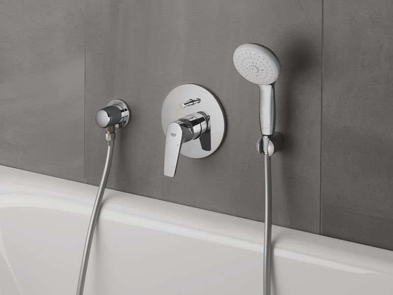 Душевой набор с держателем, 3 режима струи Grohe New Tempesta Classic (27849001) 27849001 фото